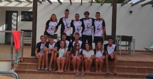 Equipo Junior-Absoluto de natación del Club Deportivo Teneteide